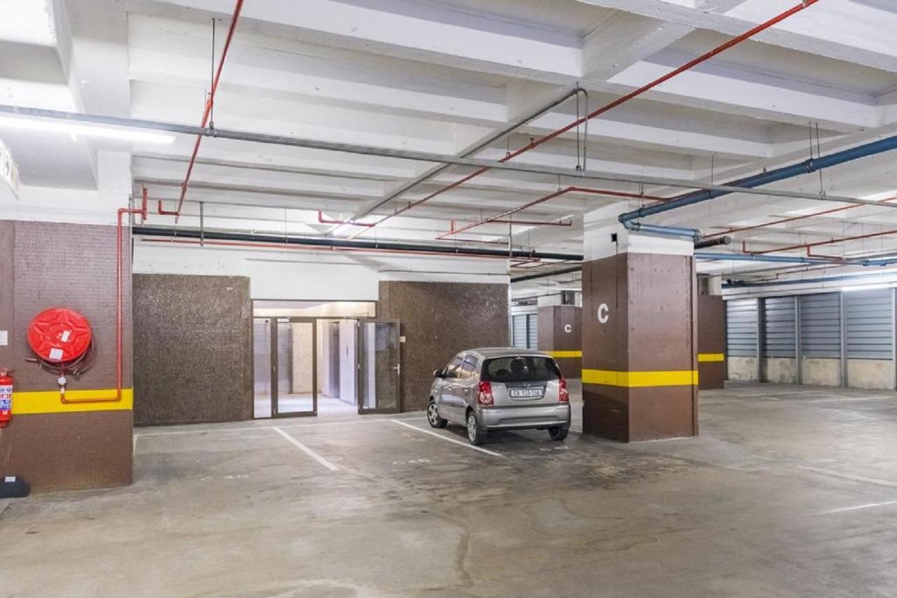 Five Star Luxury Centre * Cape Town